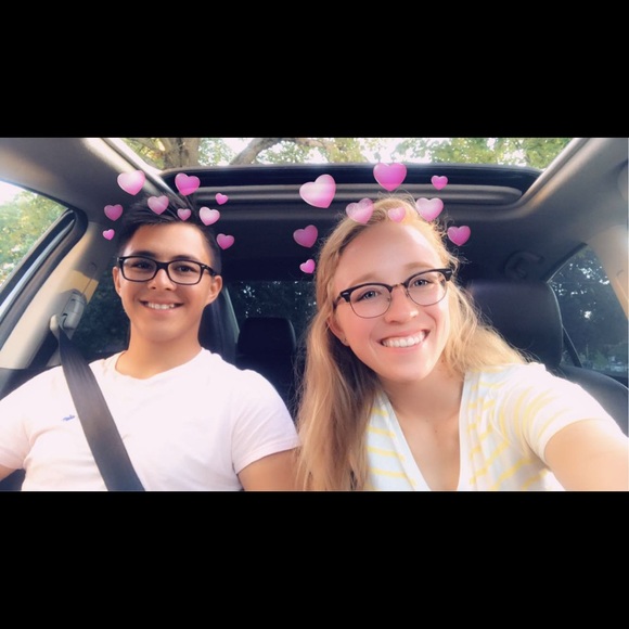 Meet your Posher, April - Picture 1 of 1